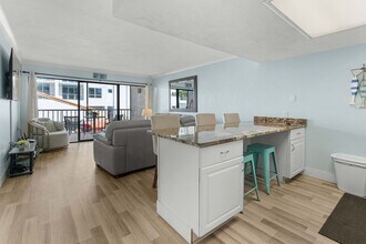 Building Photo - 260 Southbay Dr