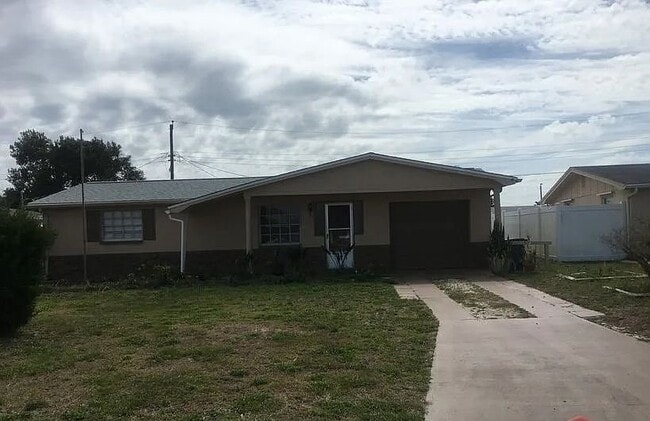 Building Photo - 4050 Chesswood Dr