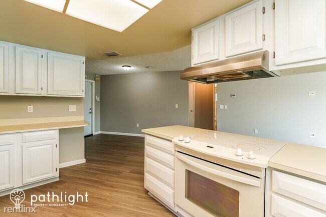 Building Photo - 3 br, 2 bath House - 8820 Fordham Street UNIT