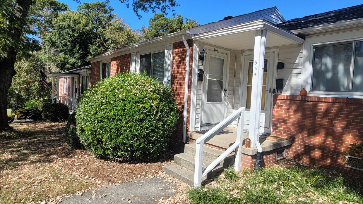 Foto principal - Adorable Sunset Hills Condo - 2BR/1ba