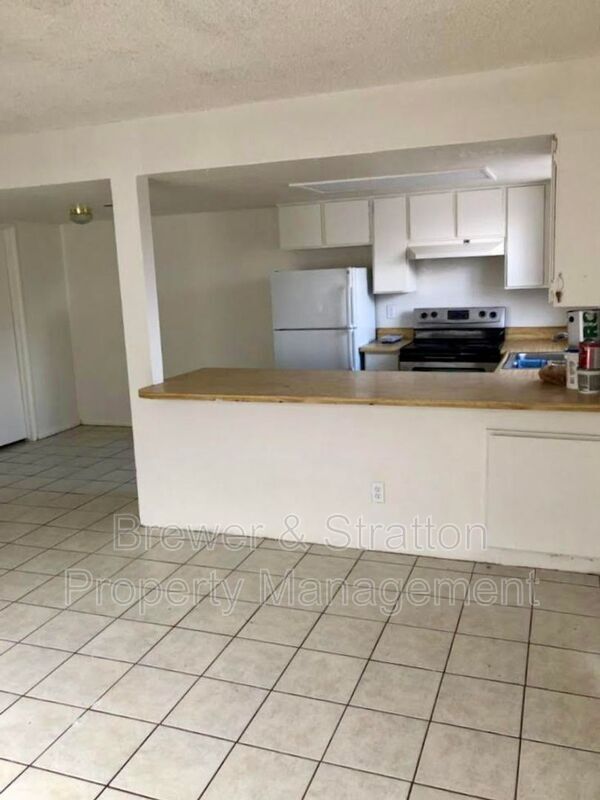 Foto del edificio - 545 W 16th Ave