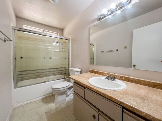 Foto del edificio - Yucca Valley Home near Yucca Elementary