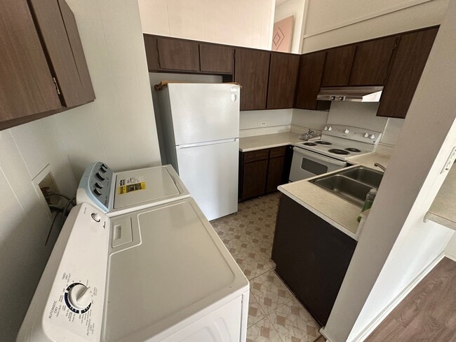 Building Photo - 3 BD / 2 BA Townhome in Aiea!!!