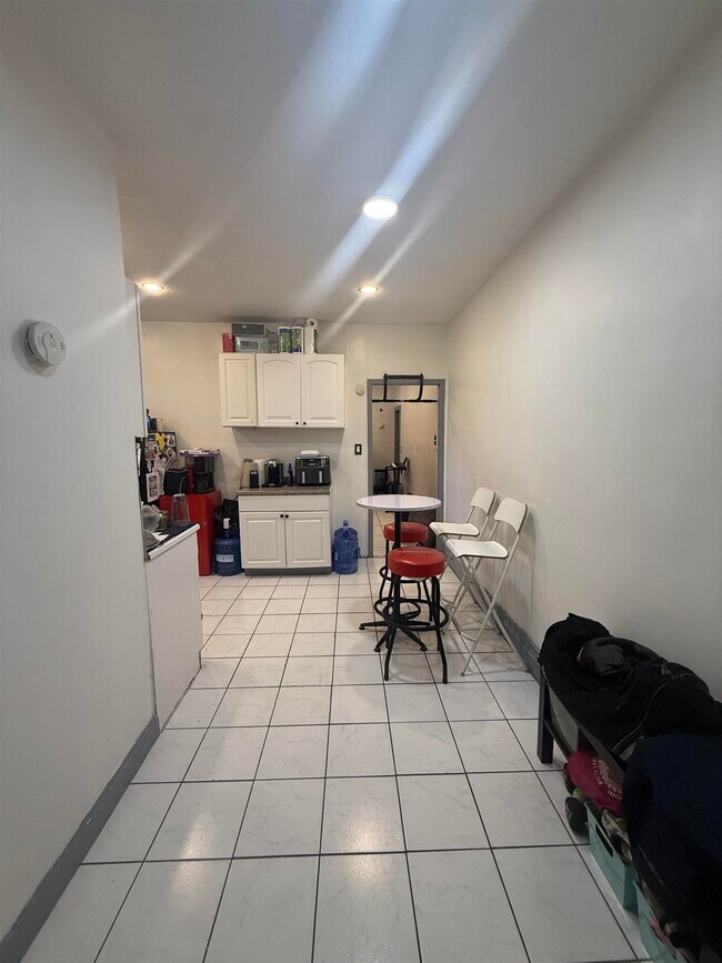 Foto del edificio - 301 79th St