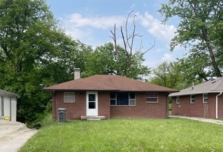 Building Photo - 3934 N Grand Ave