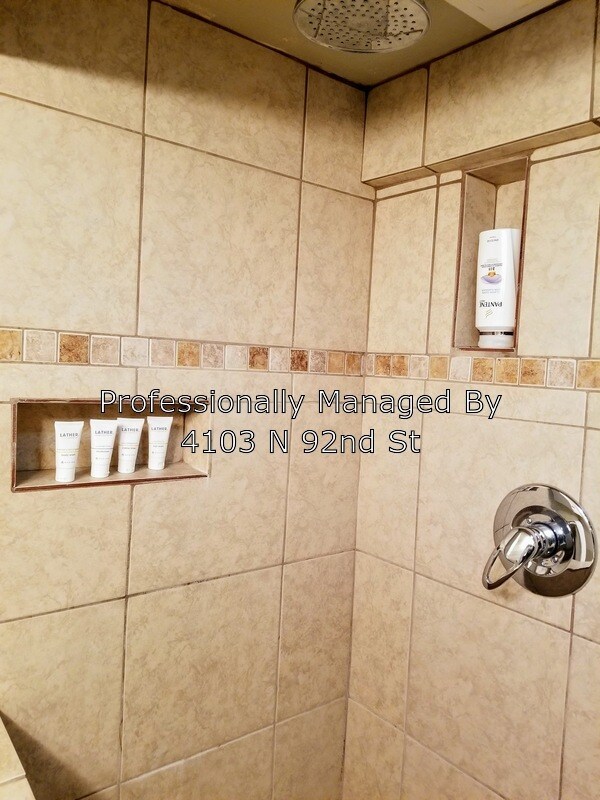 Building Photo - 3155 N 50th St