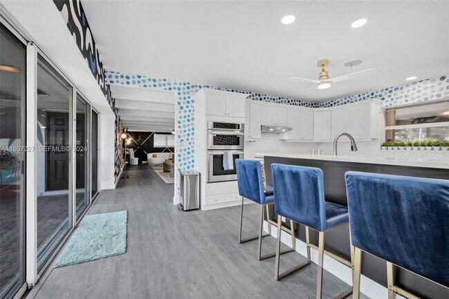 Foto del edificio - 5830 NE 14th Rd