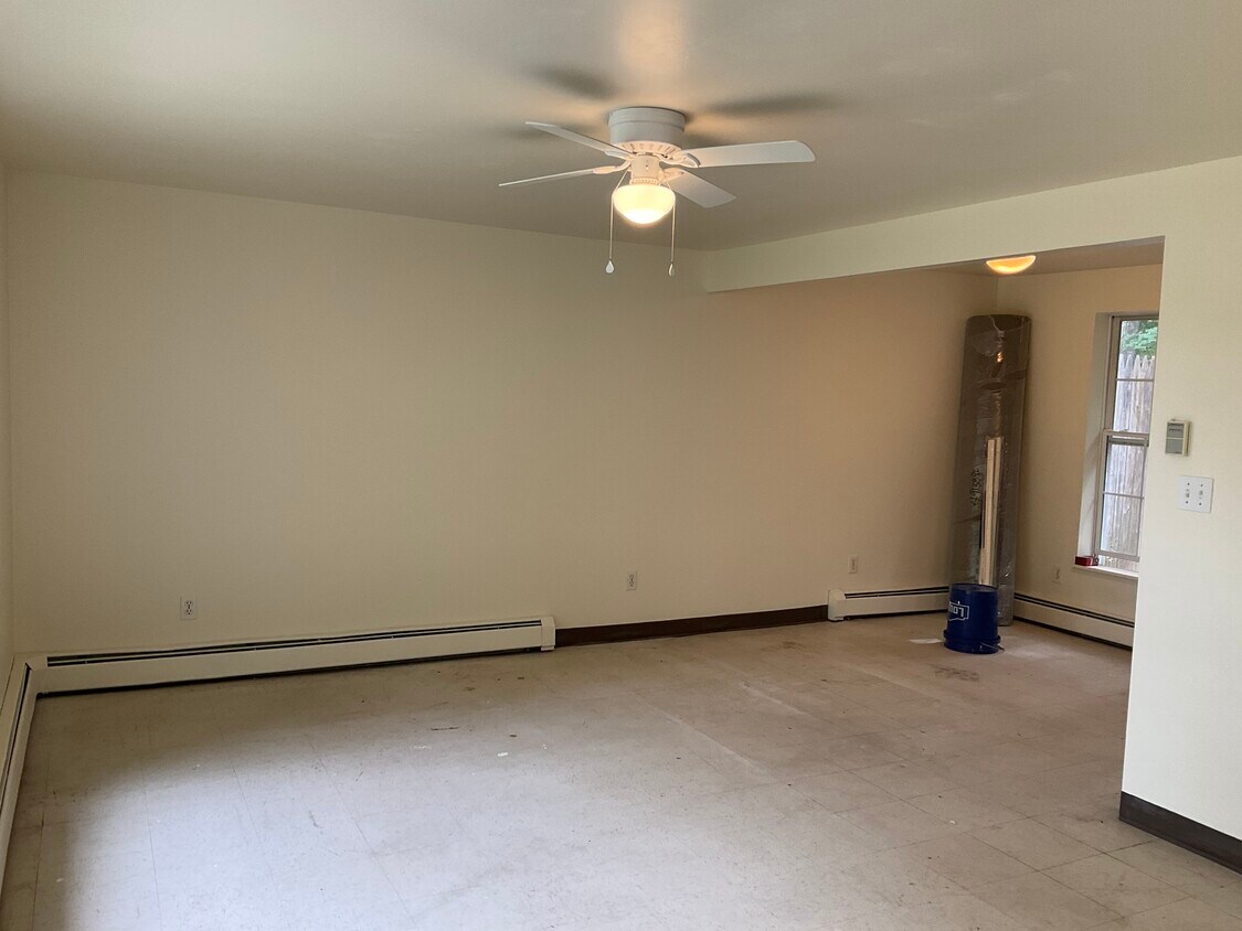 29 Beech St, Newmarket, NH 03857 Townhome Rentals in Newmarket NH