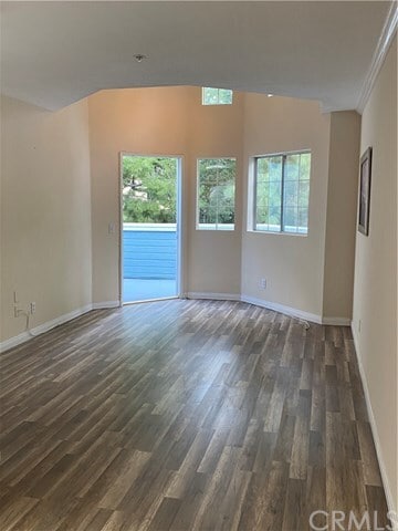 Building Photo - 1501 N Brea Blvd