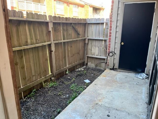 Building Photo - 12500 Sandpiper Dr