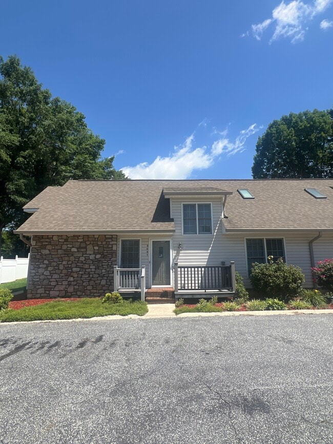 2631 US 70 E, Valdese, NC 28690 Townhome Rentals in Valdese NC