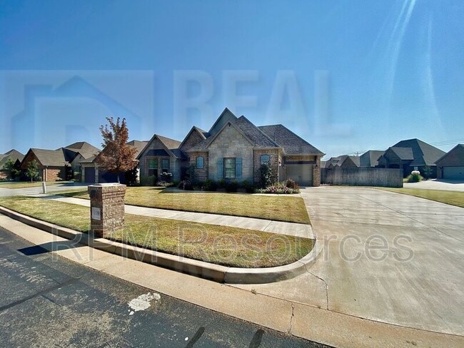 Building Photo - 15200 Daybright Dr
