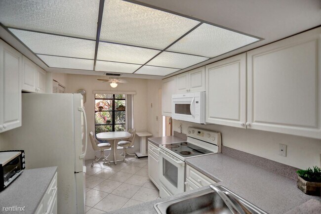 Building Photo - 2 br, 2 bath House - 5106 Oak Hill Ln Apt 913