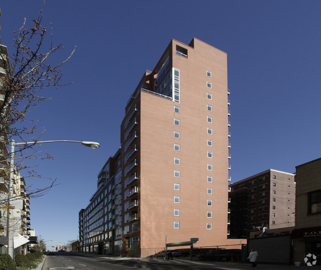 Building Photo - The Crescent Club