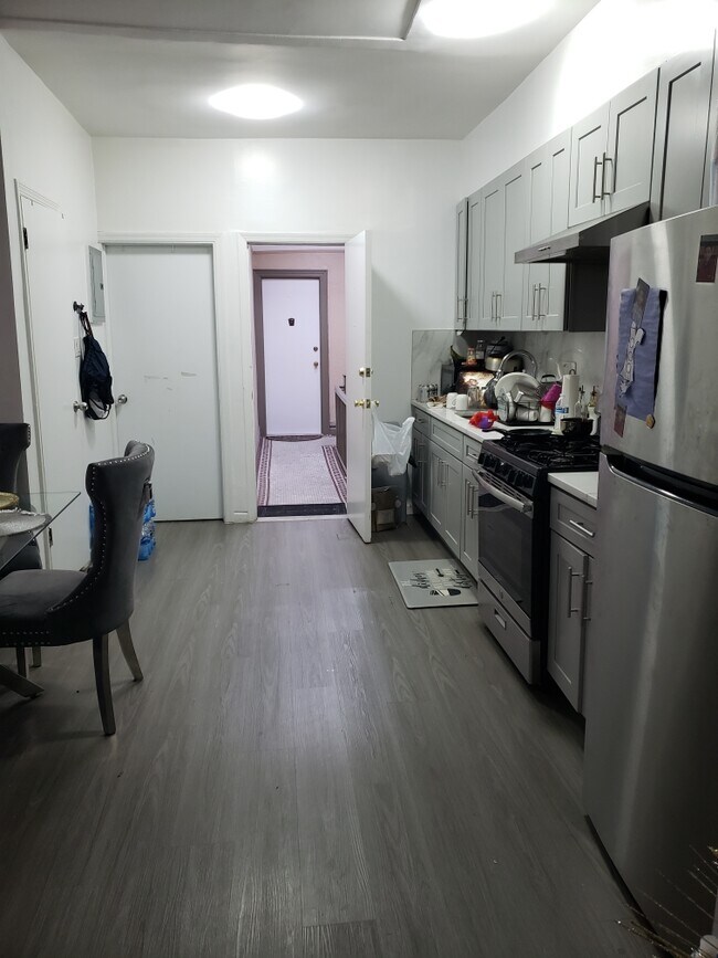 Foto del edificio - 2339 63rd St