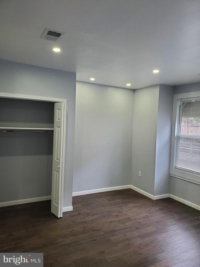 Foto del edificio - 4911 Frankford Ave