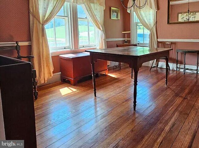 Foto del edificio - 1195 Westbourne Rd