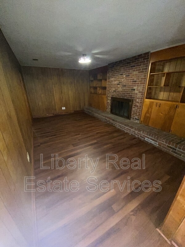 Foto del edificio - 719 S Main St