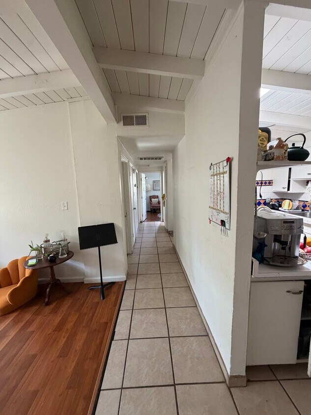 Foto del edificio - 744 M St