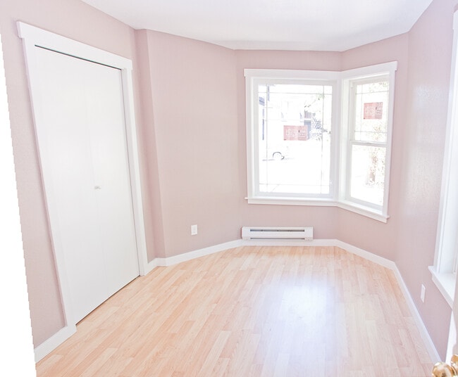 Building Photo - 1425 E Yesler Way