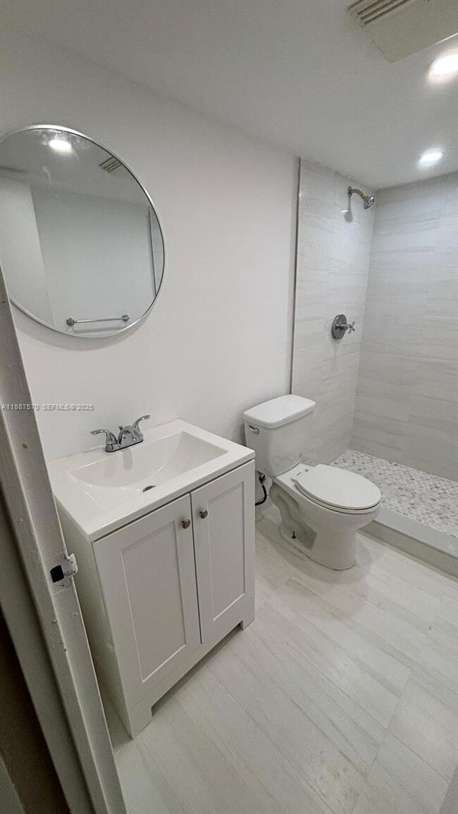 Foto del edificio - 1913 S Ocean Dr