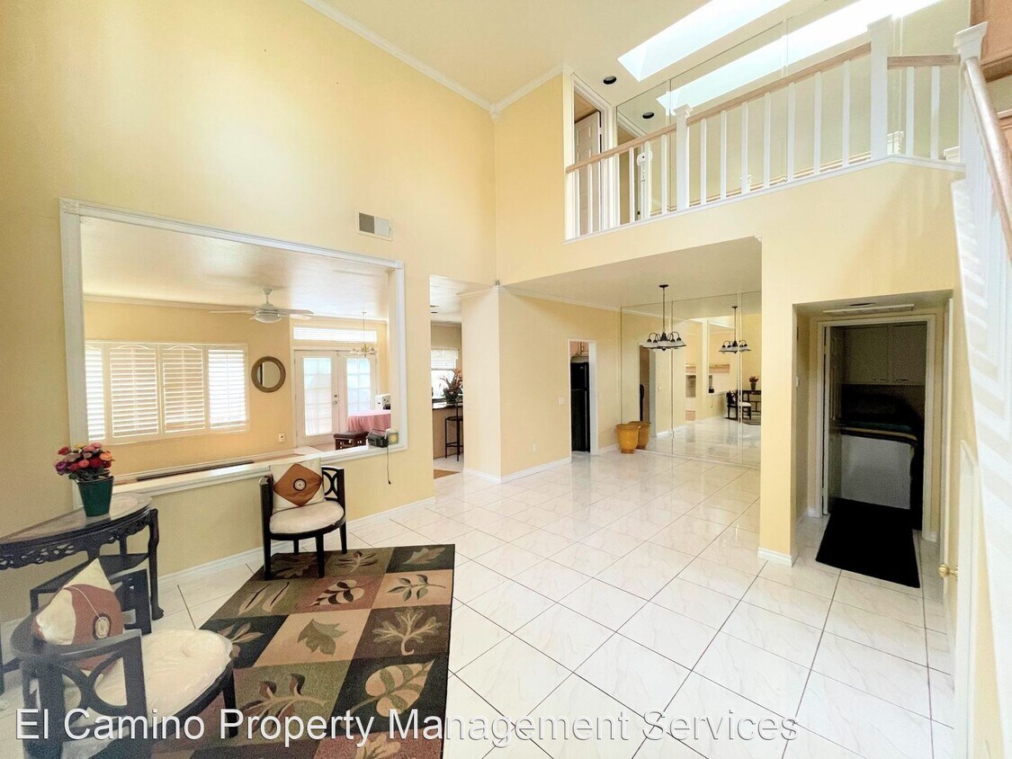 Primary Photo - 3 br, 2.5 bath House - 13226 Addington St.