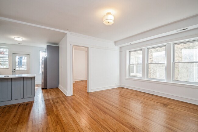 Foto del edificio - 4855 N Rockwell St