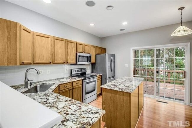 Building Photo - Beautifully Updated Brick Townhome - 3 Beds, 3 1/2 Baths