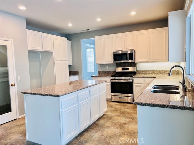 Building Photo - 7056 Mackinaw Ct