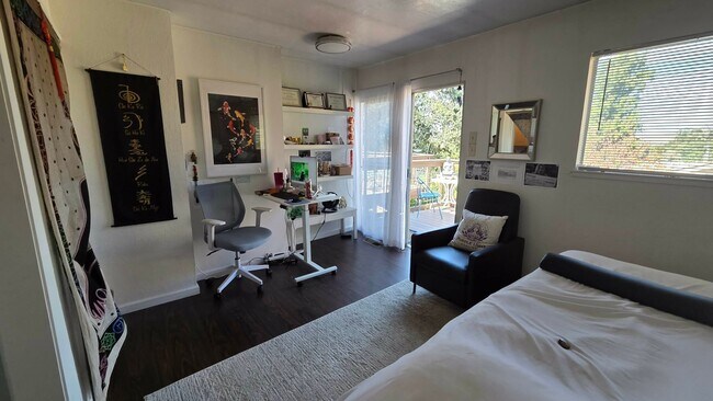 Foto del edificio - 4038 Cowell Rd