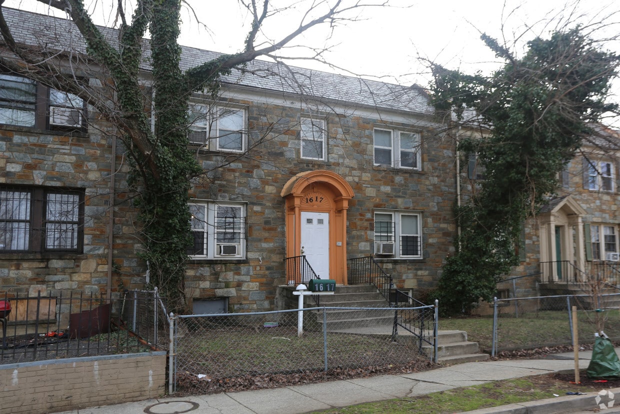 16211623 Holbrook St NE, Washington, DC 20002 Apartments in