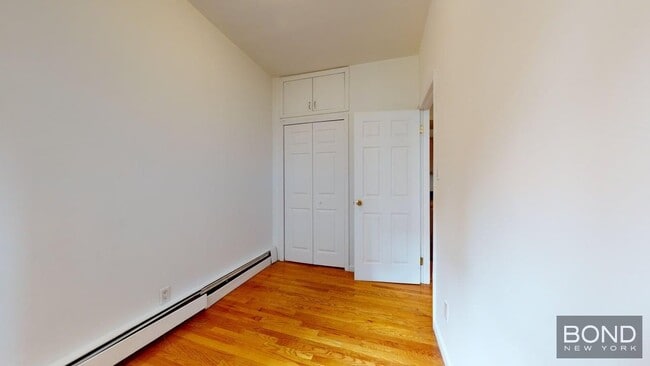 Building Photo - 249 E 53rd St