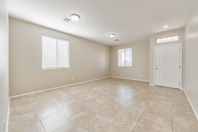 Building Photo - 873 S 176th Ln