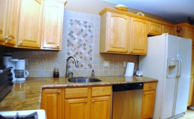 Foto del edificio - 4 Pond Hollow Dr