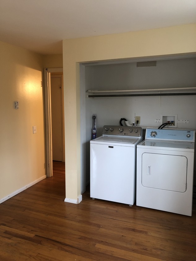 Washer/dryer, dining room - 26 Sunset Terrace