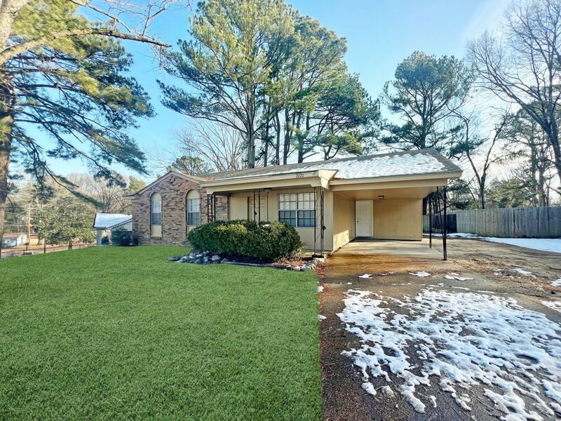 Foto principal - 2670 Columbus Dr