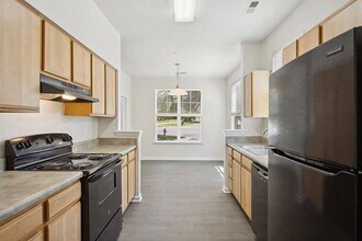 Building Photo - Magnolia Pointe