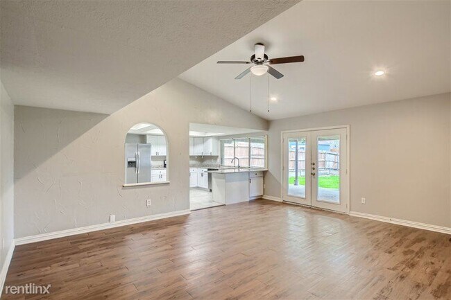 Foto del edificio - 3 br, 2 bath House - 333 Clearfield Drive ...