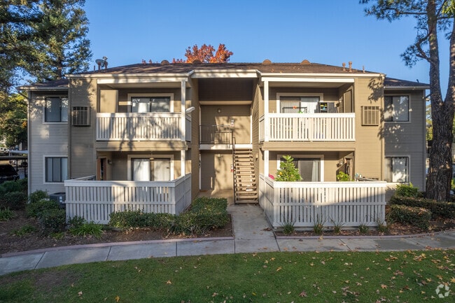 Building Photo - Mission Woods Condominiums