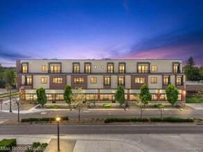 Building Photo - 1760 E Auburn Rd