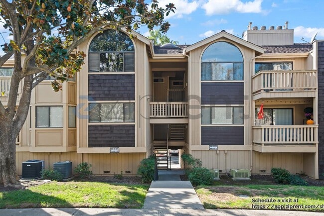 Building Photo - 16931 Sorrel Way