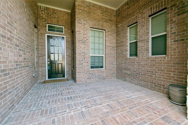 Building Photo - 20302 Rosegold Way