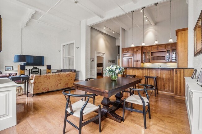 Building Photo - 36 Chauncy St