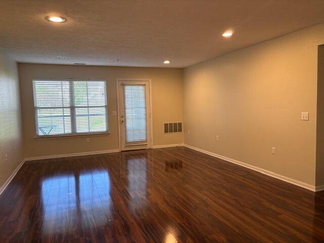 Foto del edificio - 1522 Oakfield Dr