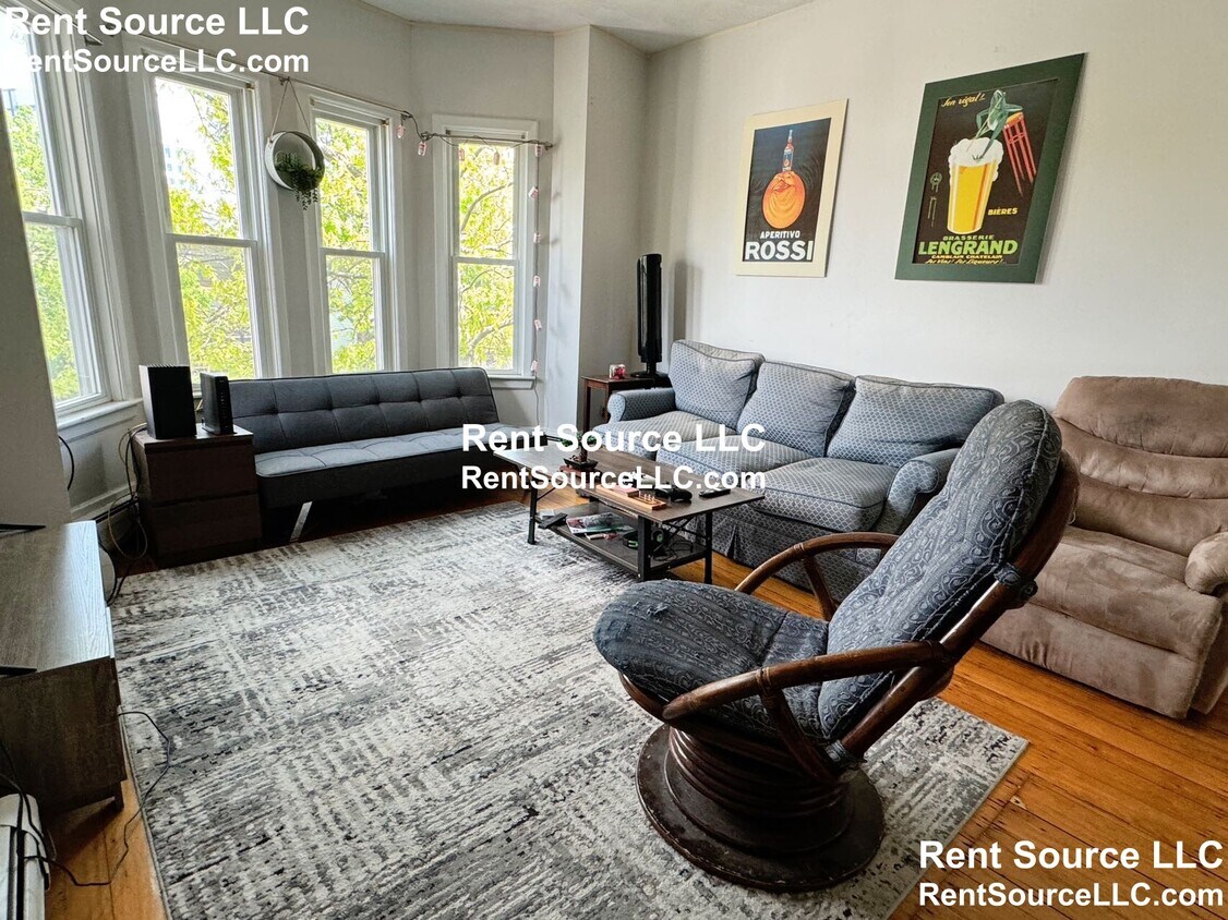 Foto principal - 1100 Cambridge St