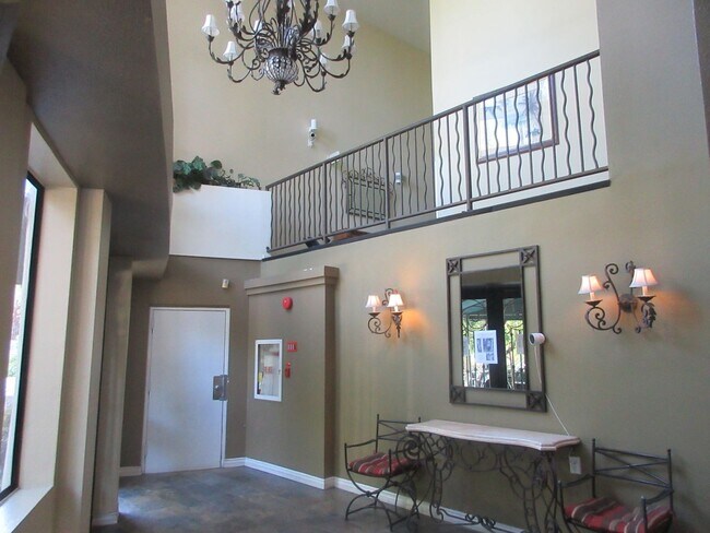 Foto del edificio - Beautiful Condo in the heart of Studio City