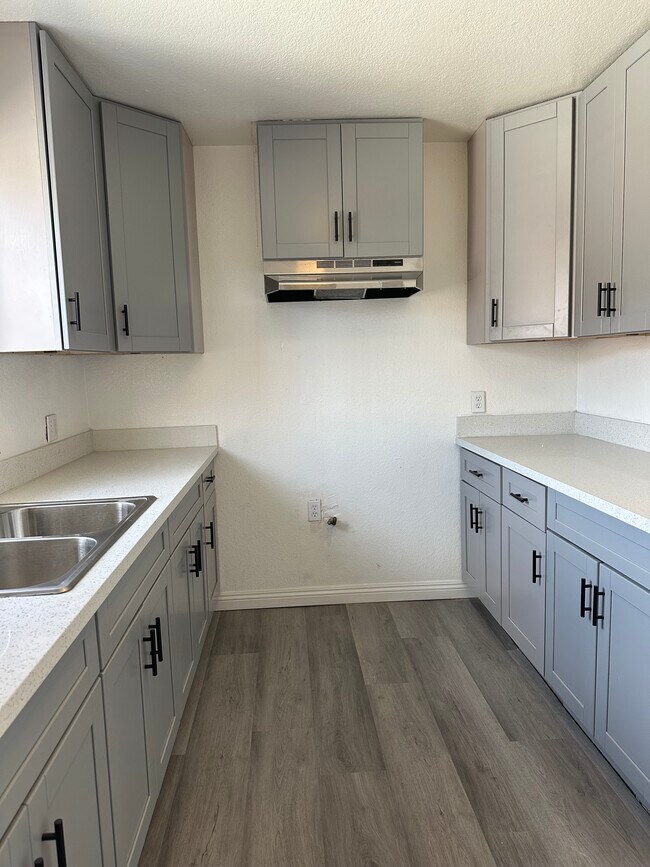 Kitchen (stove will be included) - 1503 W 85th St