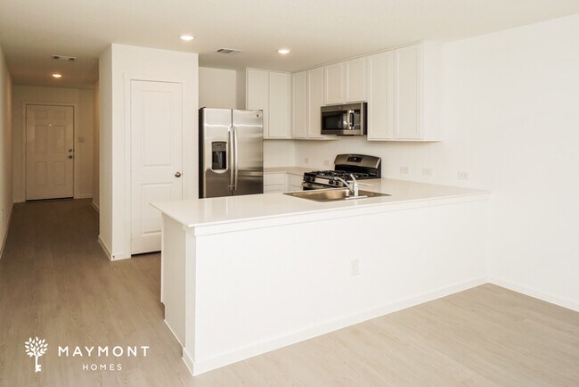 Building Photo - 543 Layne Overlook