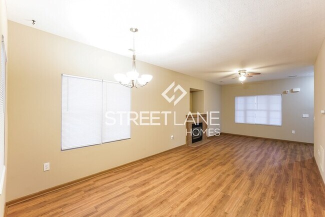 Building Photo - Charming 3 Bedroom in Columbus!