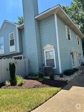 Building Photo - 604 Barwick Ct